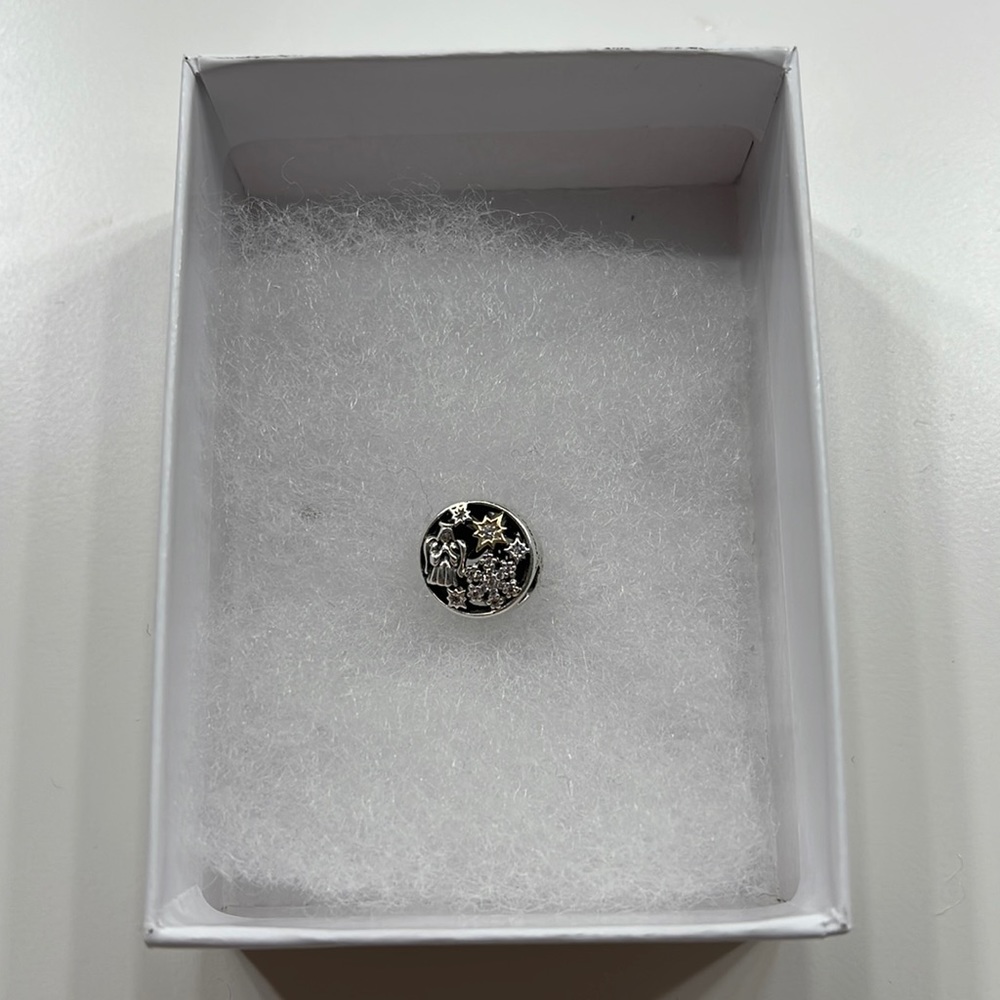 Pandora Charm - Merry Christmas
